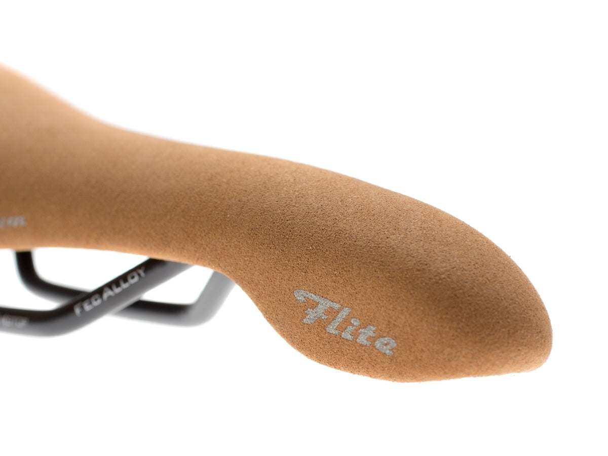 Selle Italia Turbo 1980 und Flite 1990: Die Rückkehr der Sattel-Legenden Selle Italia Turbo 1980 und Flite 1990: Die Rückkehr der Sattel-Legenden