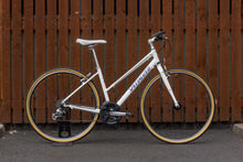 Charger l&#39;image dans la galerie, Specialized Vita Women’s Hybrid bike