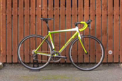 Trek 1.5 Road Bike (2010) – Lightweight, Upgraded, and Ready to Ride