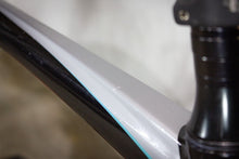 Cargar imagen en el visor de la galería, Bianchi Camaleonte Sport Quattro 125 Anniversary Edition Alu Hybrid Bike 2011