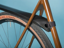 Cargar imagen en el visor de la galería, Ass Savers Fendor Bendor Regular Bicycle Cycle Bike Mudguard Black - Rear